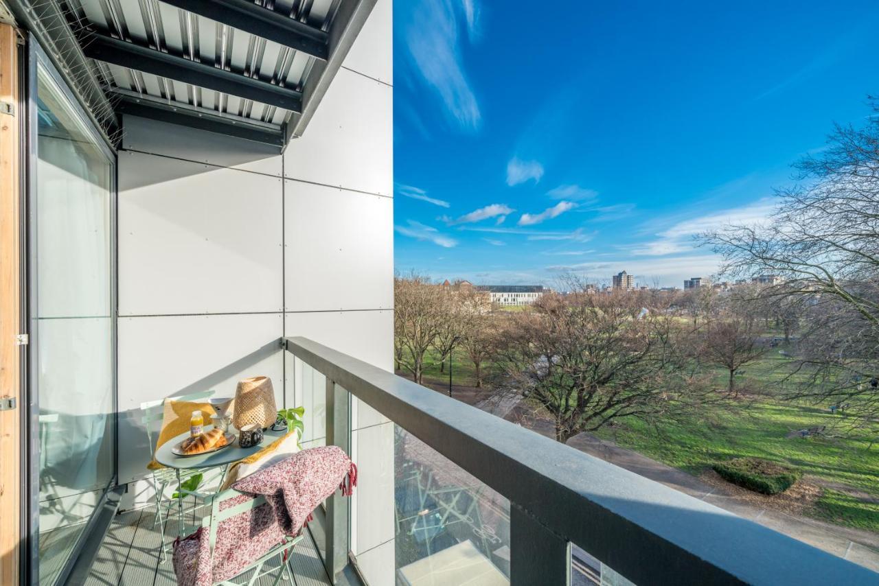 2 Bedroom Apartment With Park Views Shoreditch لندن المظهر الخارجي الصورة